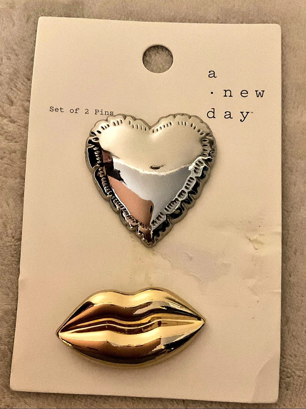 A New Day Heart & Lips Brooch Set Gold & Silver
